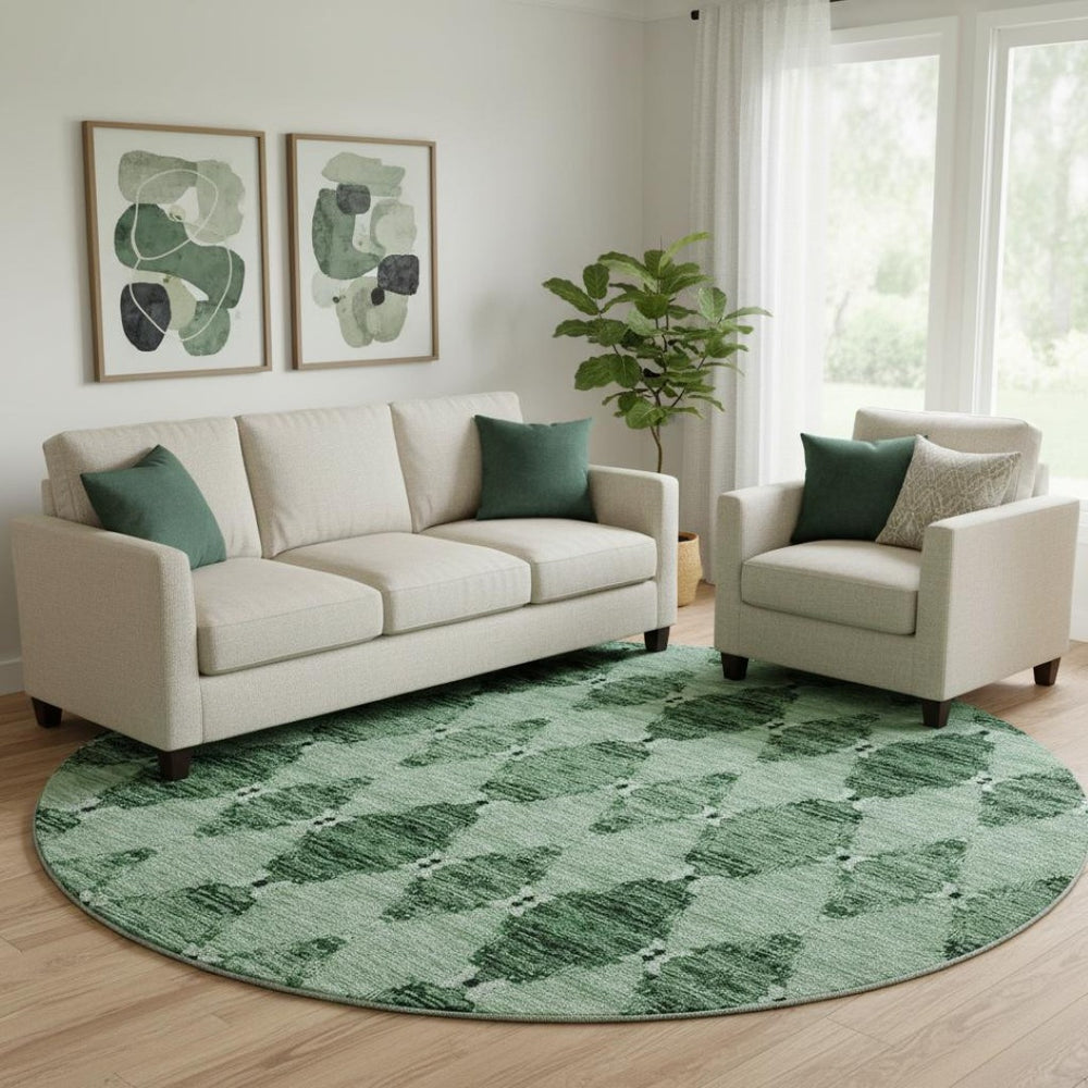 HomeRoots 8' Emerald and Ivory Moroccan Round Rug - Washable, UV Protected, Stain Resistant for Family Spaces 651139