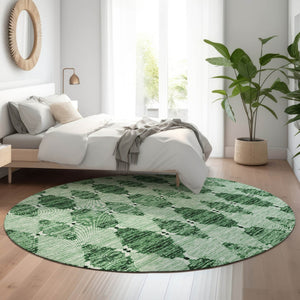 HomeRoots 8' Emerald and Ivory Moroccan Round Rug - Washable, UV Protected, Stain Resistant for Family Spaces 651139