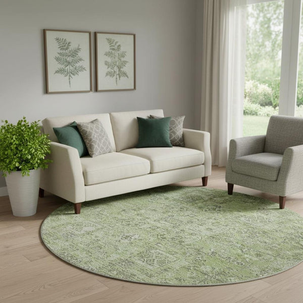 HomeRoots 8' Green and Ivory Floral Round Rug - Washable, UV Protected, Durable Design for Classic Homes 651175