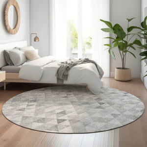 HomeRoots 8' Silver And Ivory Geometric Round Rug - Washable, UV Protected, Stain-Resistant, Ideal for Homes 651247