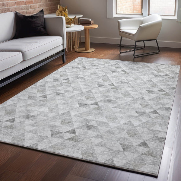 HomeRoots 8' X 10' Stylish Silver & Ivory Geometric Washable Area Rug with UV Protection for Busy Homes 651248