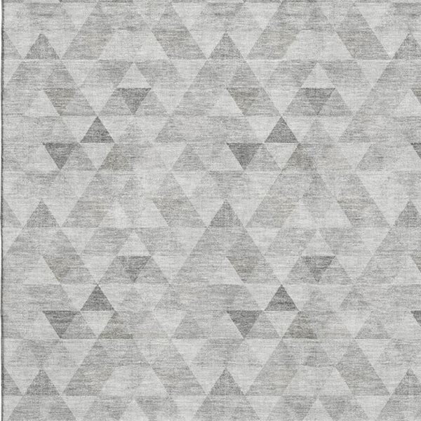 HomeRoots 8' X 10' Stylish Silver & Ivory Geometric Washable Area Rug with UV Protection for Busy Homes 651248
