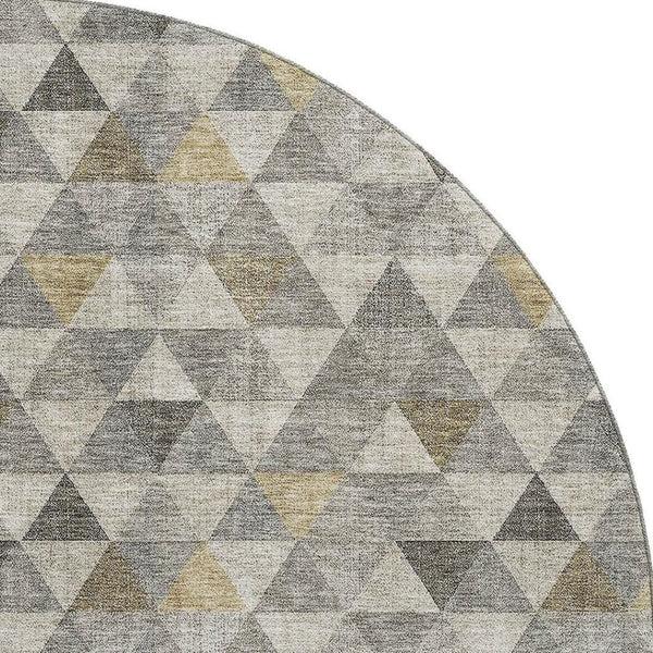 HomeRoots 8' Stylish Taupe Gold Ivory Geometric Washable Round Rug - Stain Resistant, UV Protected, Easy Care 651253