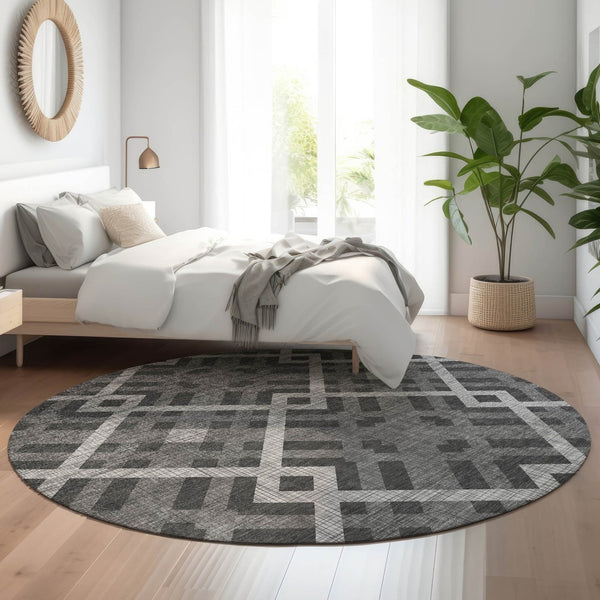 HomeRoots 8' Charcoal and Ivory Geometric Round Rug - Washable, UV-Protected, Durable, Family-Friendly Design 651373