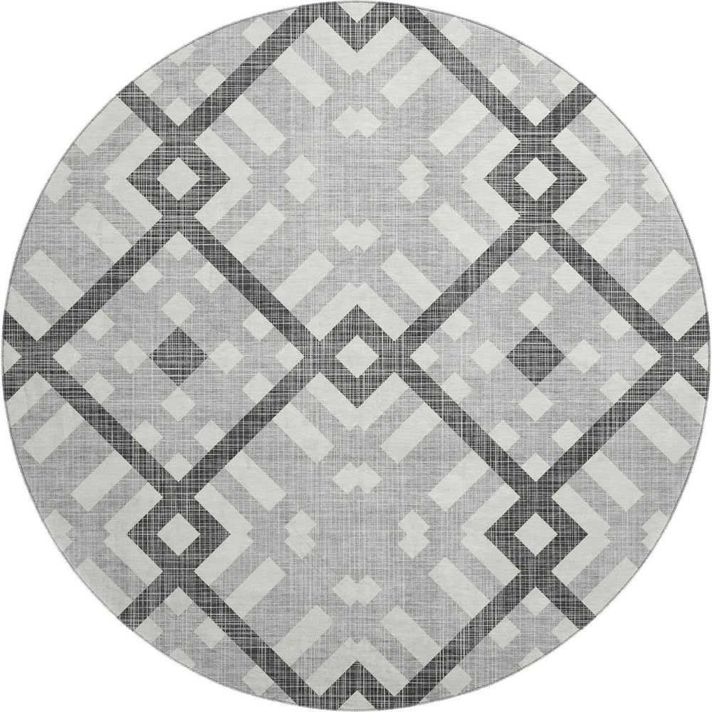 HomeRoots 8' Gray and Ivory Geometric Round Rug - Washable, Stain Resistant, UV Protected for Modern Spaces 651385