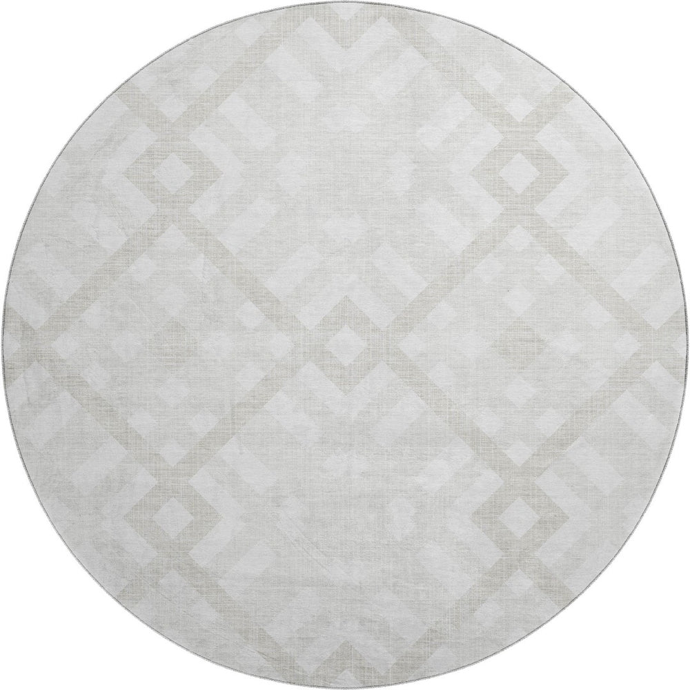 HomeRoots 8' Ivory And Beige Geometric Round Rug – Washable, UV Protected, Perfect for Family Spaces! 651391