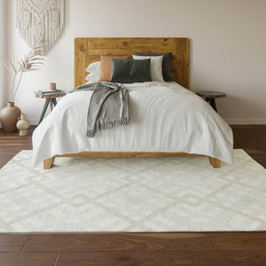 HomeRoots 10' X 14' Ivory Geometric Area Rug - Washable, UV-Protected, Durable for Modern Living Spaces! 651394