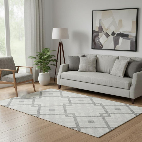 HomeRoots 5' X 8' Modern Silver & Ivory Geometric Area Rug - Washable, UV-Resistant, Perfect for Any Space! 651438