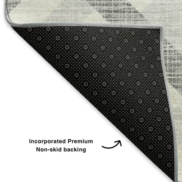 HomeRoots 8' X 10' Silver and Ivory Geometric Area Rug - Washable, UV-Protected, Stylish for High-Traffic Homes 651440