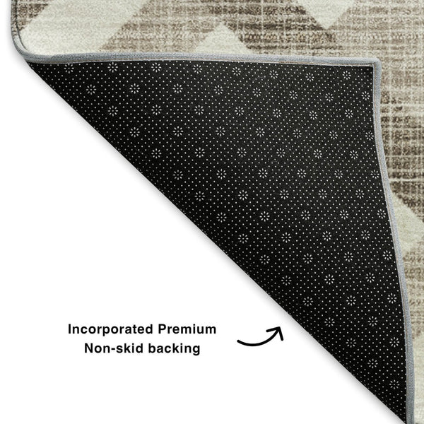 HomeRoots 5' X 8' Taupe and Ivory Geometric Area Rug – Stain Resistant, UV Protected, Durable & Stylish Design 651450