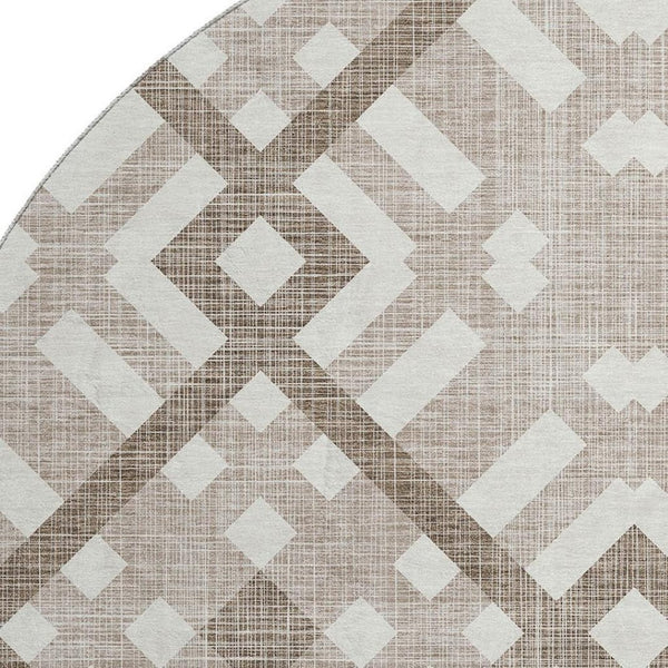 HomeRoots 8' Taupe and Ivory Geometric Washable Round Rug - Durable, Stain Resistant, UV Protected for Modern Homes 651451