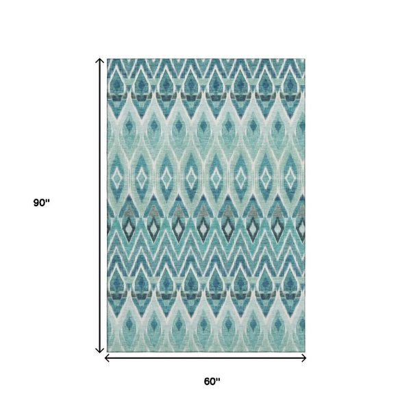 HomeRoots 5' Southwestern Washable Area Rug in Teal, White & Gray - Durable, UV-Protected & Easy Care! 651919