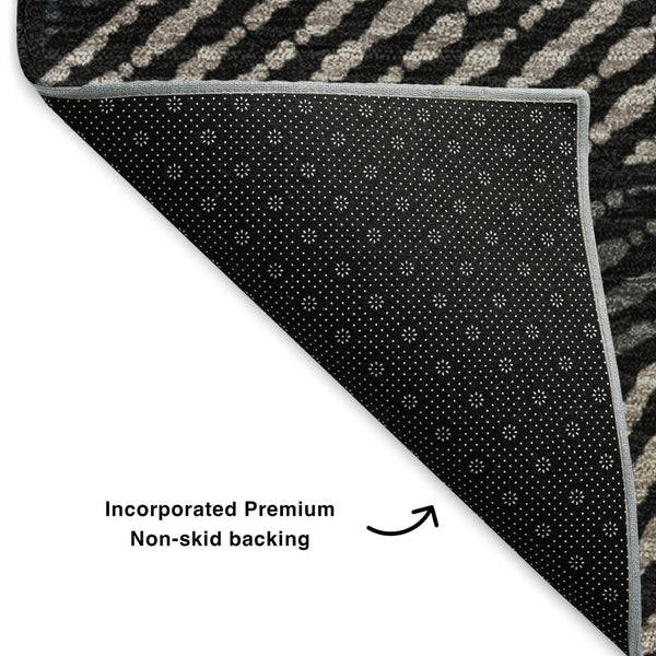 HomeRoots 10' X 14' Black And Ivory Geometric Area Rug - Stylish, Stain Resistant, UV Protected for Any Space 651935