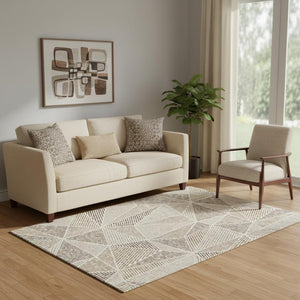 HomeRoots 5' Washable Brown & Beige Geometric Area Rug with UV Protection - Durable & Stylish for High-Traffic Homes 651943