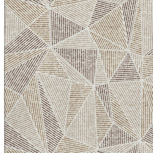 HomeRoots 5' Washable Brown & Beige Geometric Area Rug with UV Protection - Durable & Stylish for High-Traffic Homes 651943