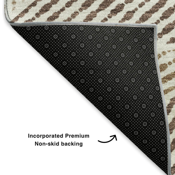 HomeRoots 8' X 10' Brown And Beige Geometric Washable Area Rug - Durable, Stylish, and Perfect for Families! 651945