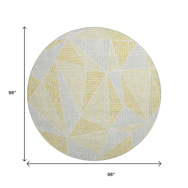 HomeRoots 8' Gold and Gray Geometric Washable Round Rug – Durable, Stain-Resistant, UV-Protected & Stylish! 651950