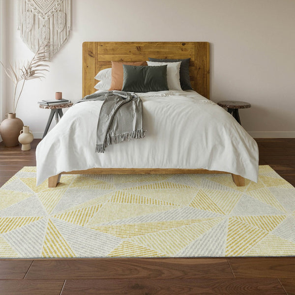 HomeRoots 8' X 10' Gold and Gray Geometric Area Rug - Washable, Stain-Resistant, UV-Protected for Modern Homes 651951