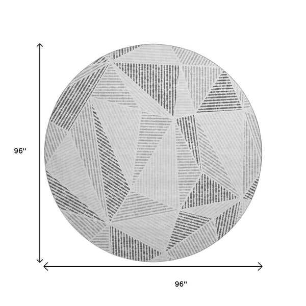 HomeRoots 8' Gray and Silver Geometric Round Rug - Washable, UV-Protected, Stain-Resistant, Stylish Comfort 651956