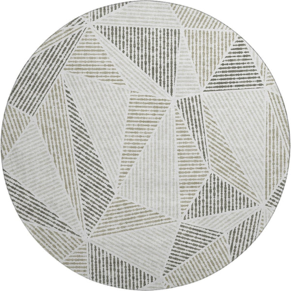 HomeRoots 8' Taupe and Silver Geometric Round Rug - Washable, UV-Protected, Modern Design for Any Space 651992