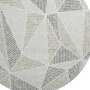 HomeRoots 8' Taupe and Silver Geometric Round Rug - Washable, UV-Protected, Modern Design for Any Space 651992