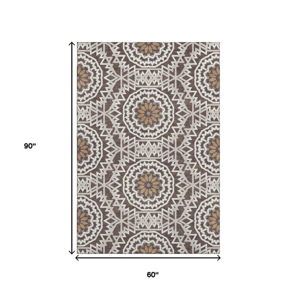 HomeRoots 5' Chocolate and Ivory Geometric Area Rug – Washable, UV-Protected, Perfect for Busy Homes! 652211