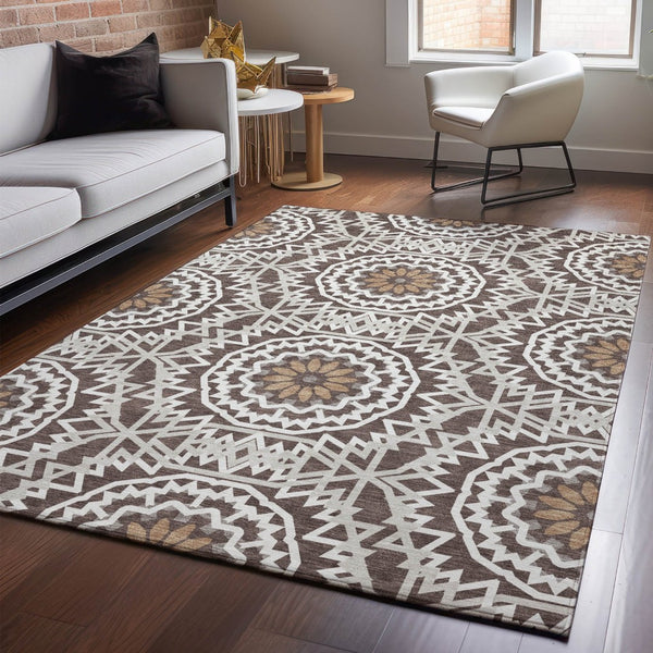 HomeRoots 5' Chocolate and Ivory Geometric Area Rug – Washable, UV-Protected, Perfect for Busy Homes! 652211