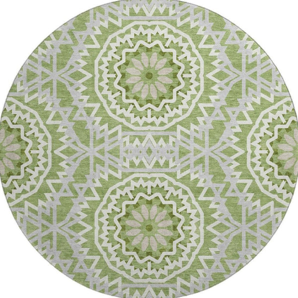 HomeRoots 8' Green And Ivory Geometric Round Rug - Stylish, Washable, UV-Protected for Kid & Pet-Friendly Spaces 652224