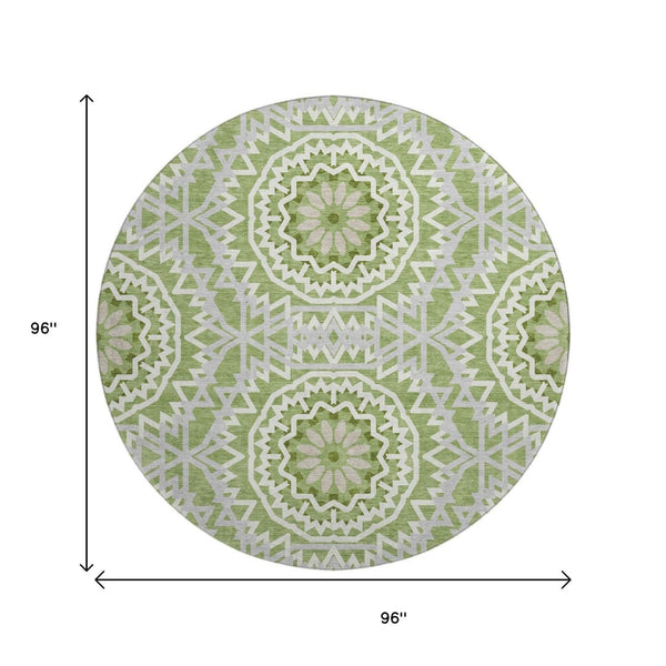HomeRoots 8' Green And Ivory Geometric Round Rug - Stylish, Washable, UV-Protected for Kid & Pet-Friendly Spaces 652224