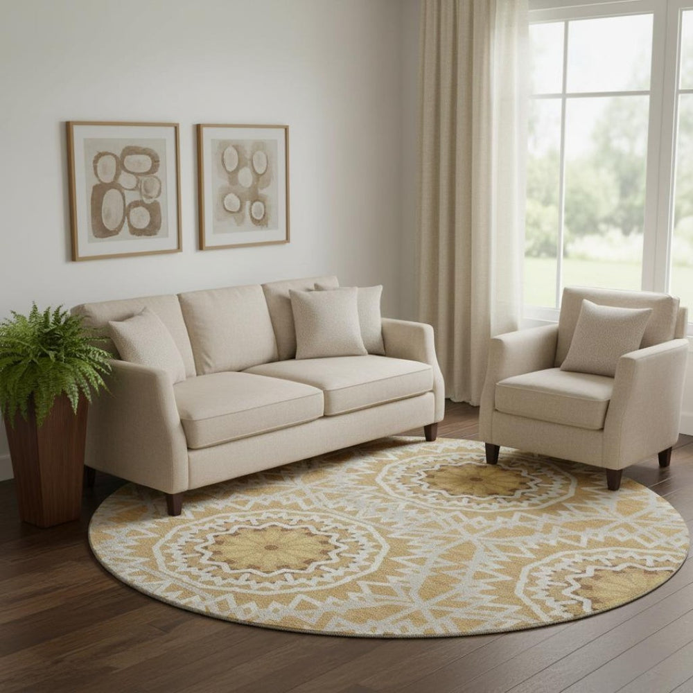 HomeRoots 8' Gold And Ivory Modern Geometric Round Rug - Washable, UV Protected, Stain-Resistant Design! 652230