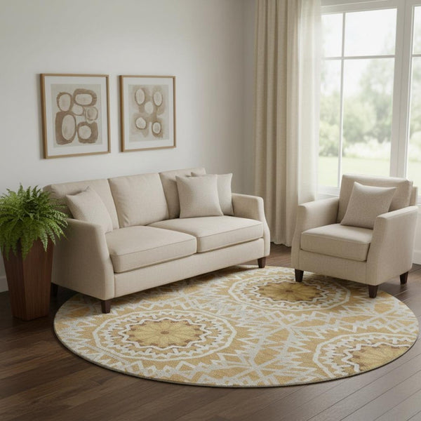 HomeRoots 8' Gold And Ivory Modern Geometric Round Rug - Washable, UV Protected, Stain-Resistant Design! 652230