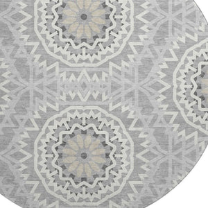 HomeRoots 8' Gray And Ivory Geometric Round Rug - Washable, UV-Protected, Stylish & Stain-Resistant Design 652236
