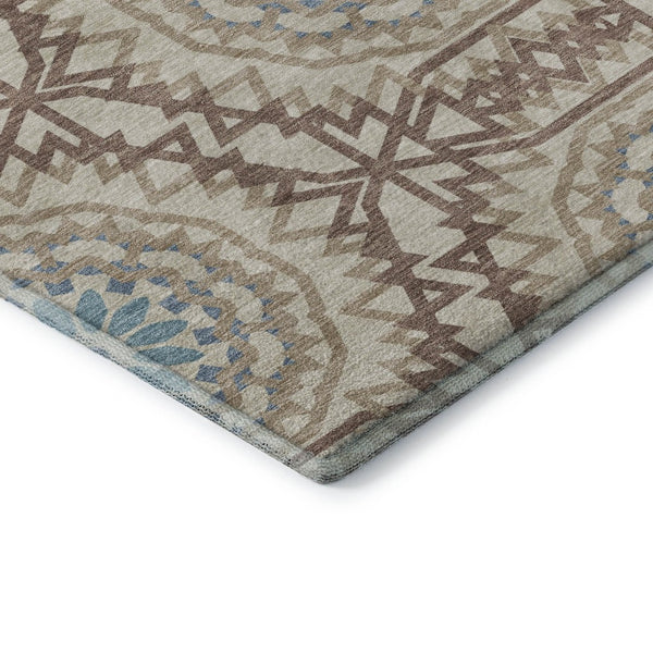 HomeRoots 8' Khaki and Teal Geometric Round Rug - Washable, UV Protected, Stain-Resistant for Modern Homes 652248