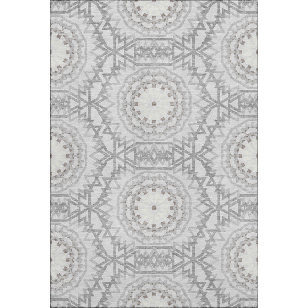 HomeRoots 5' X 8' Stylish Silver and Gray Geometric Area Rug - Washable, UV Protected, Perfect for Homes! 652289