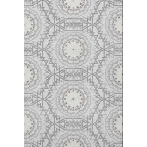HomeRoots 5' X 8' Stylish Silver and Gray Geometric Area Rug - Washable, UV Protected, Perfect for Homes! 652289