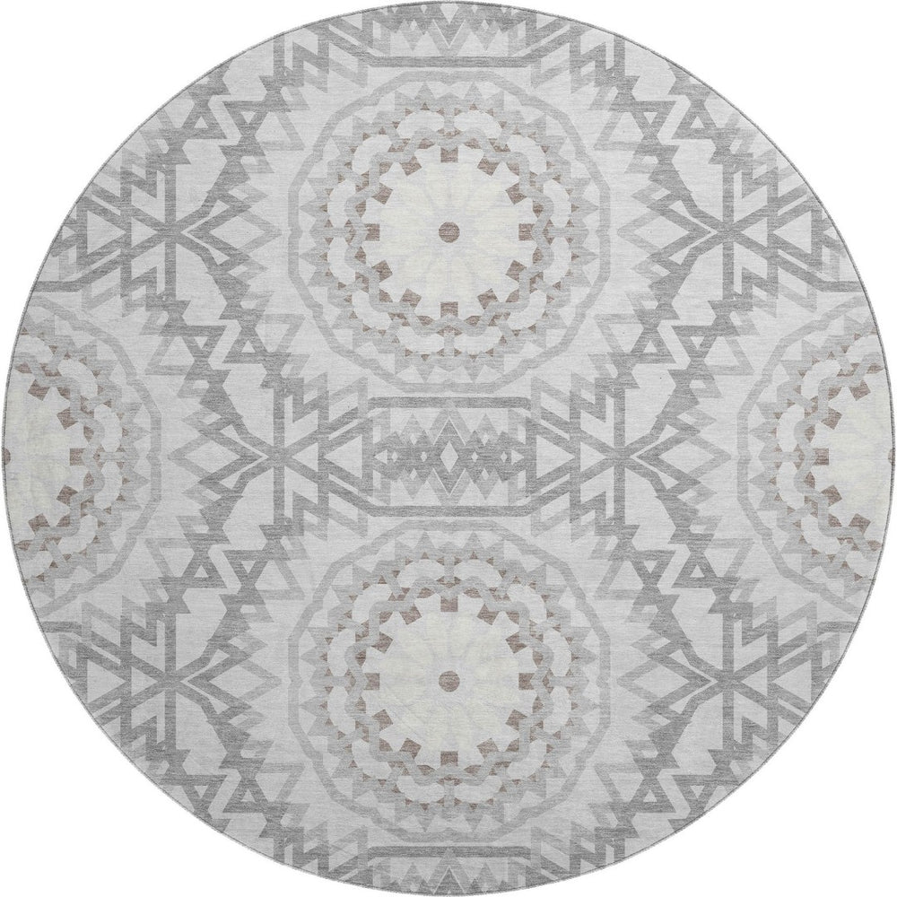 HomeRoots 8' Stylish Silver and Gray Geometric Washable Round Rug with UV Protection for Modern Homes 652290