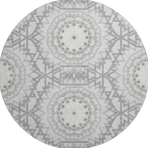 HomeRoots 8' Stylish Silver and Gray Geometric Washable Round Rug with UV Protection for Modern Homes 652290