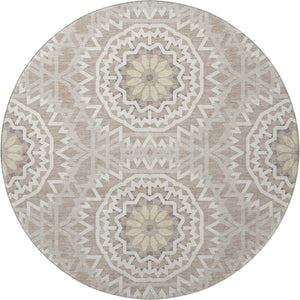 HomeRoots 8' Stylish Taupe and Ivory Geometric Round Rug - Washable, UV Protected, Perfect for Home & Patio 652302