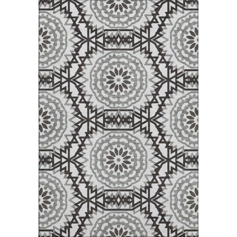 HomeRoots 5' X 8' Stylish Black and White Geometric Area Rug - Washable, UV Protected, Easy Care for Homes 652307