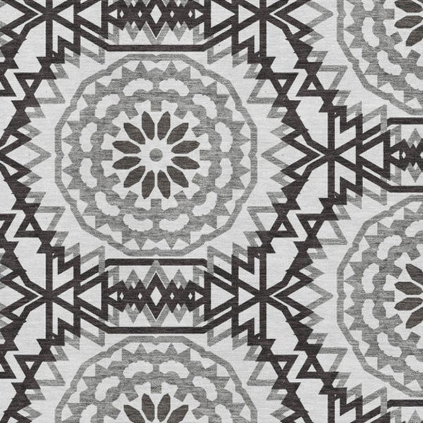 HomeRoots 9' X 12' Stylish White and Black Geometric Area Rug - Washable, UV Protected, Perfect for High-Traffic Areas 652310