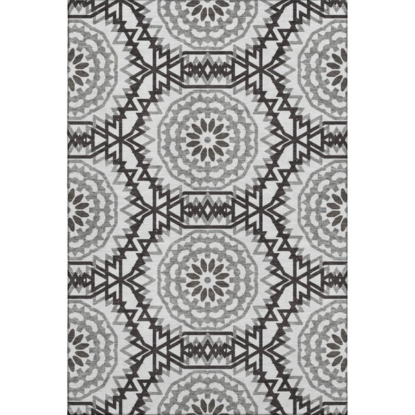 HomeRoots 10' X 14' White And Black Geometric Area Rug - Washable, UV Protected, Modern Style for High-Traffic Homes 652311