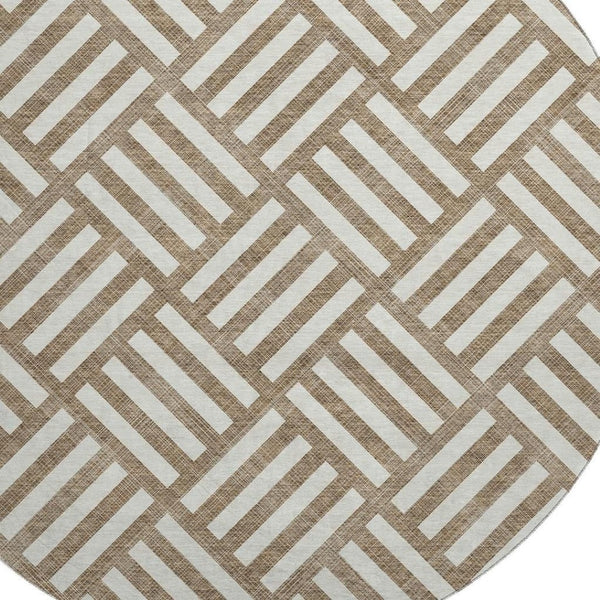 HomeRoots 8' Brown and Ivory Geometric Round Rug – Stylish, Washable, UV-Protected, Perfect for High-Traffic Areas! 652332