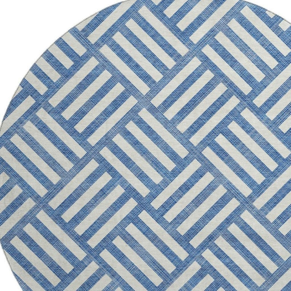 HomeRoots 8' Blue and Ivory Geometric Round Rug - Washable, Stain Resistant, UV Protected for Indoor/Outdoor Use 652338