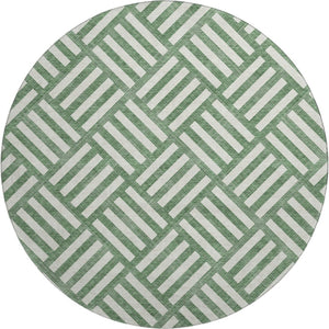 HomeRoots 8' Green and Ivory Geometric Washable Round Rug with UV Protection for Stylish Indoor & Outdoor Use 652350