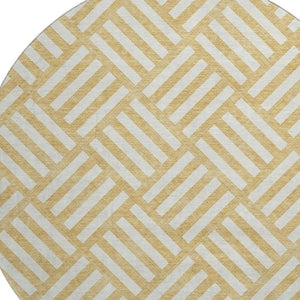 HomeRoots 8' Gold And Ivory Geometric Washable Round Rug - UV Protected, Stain-Resistant for Indoor & Outdoor Use 652356
