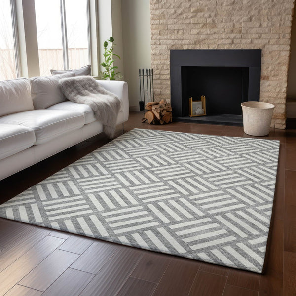 HomeRoots 5' X 8' Gray and Ivory Washable Geometric Area Rug with UV Protection for High-Traffic Spaces 652361