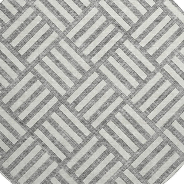 HomeRoots 8' Gray and Ivory Geometric Washable Round Rug - Stylish, Durable, Stain Resistant with UV Protection 652362