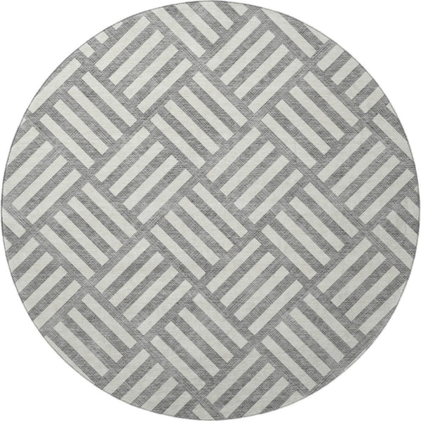 HomeRoots 8' Gray and Ivory Geometric Washable Round Rug - Stylish, Durable, Stain Resistant with UV Protection 652362