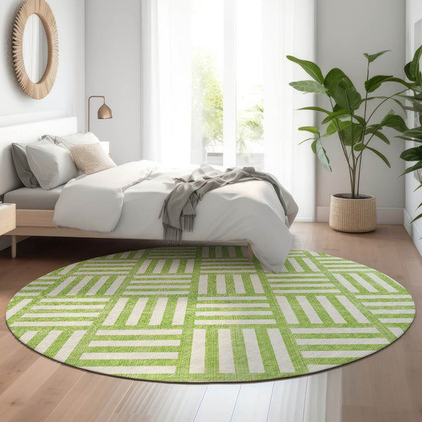 HomeRoots 8' Vibrant Lime Green & Ivory Geometric Washable Round Rug – Durable, UV-Protected for Family Homes 652374