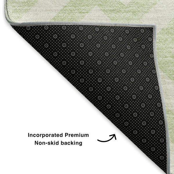 HomeRoots 5' X 8' Mint Green Geometric Area Rug – Washable, UV Protected, Stain-Resistant & Easy Care Design 652379